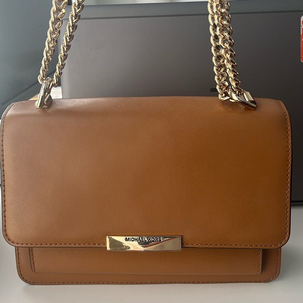 Michael Kors shoulder & crossbody purse in perfect condition + clean